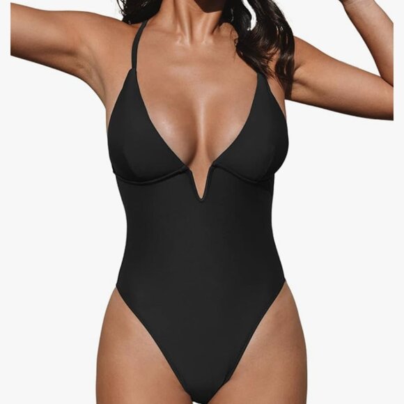 Cupshe Other - Black one piece front plunge swimsuit
